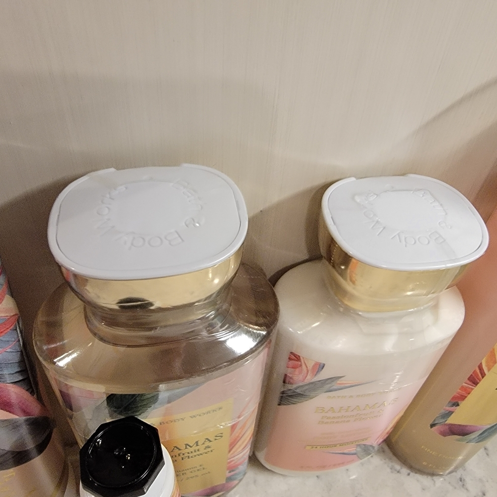 Bath & Body Works Bahamas Passionfruit & Banana Flower  Fragrance Bundle NEW! - Picture 6 of 13